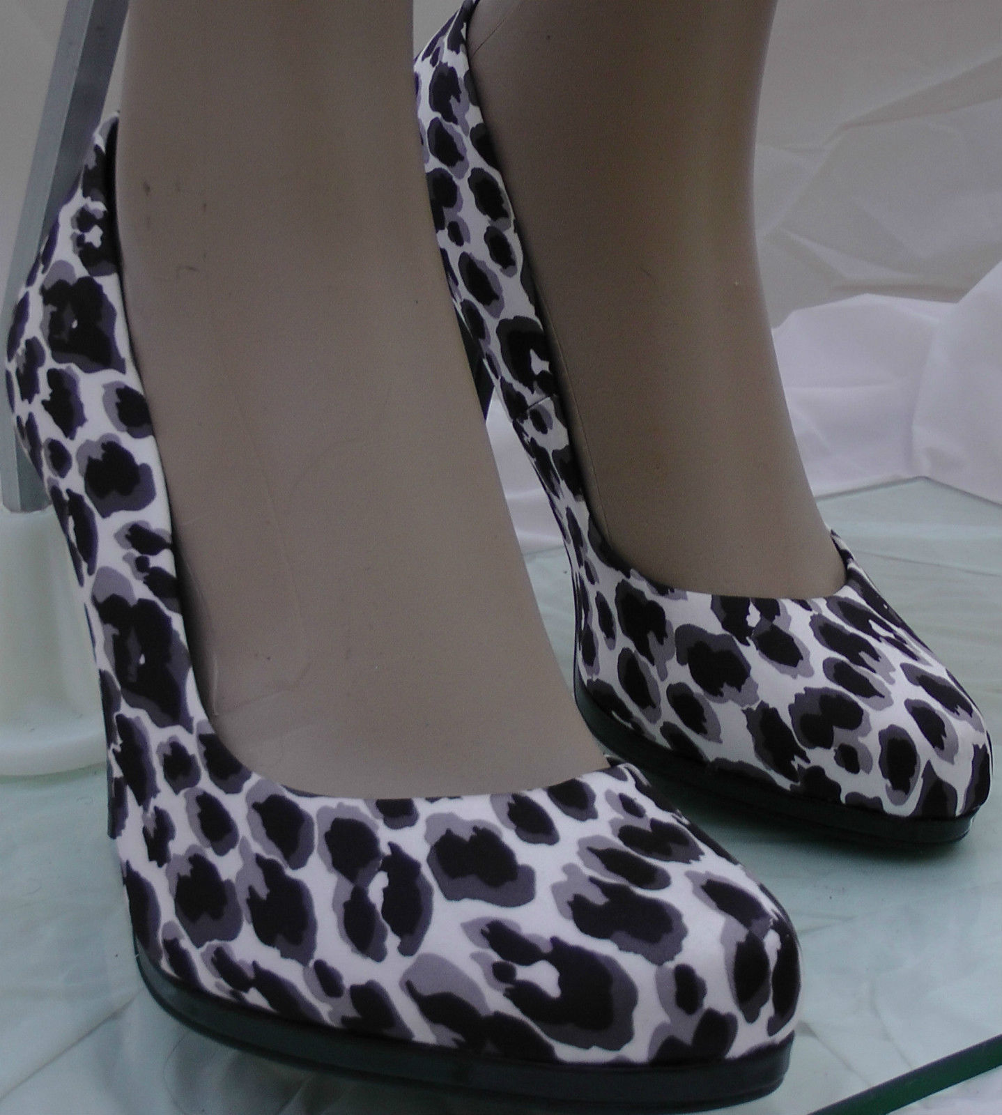 Store Leopard Animal Print Ladies Shoes 
